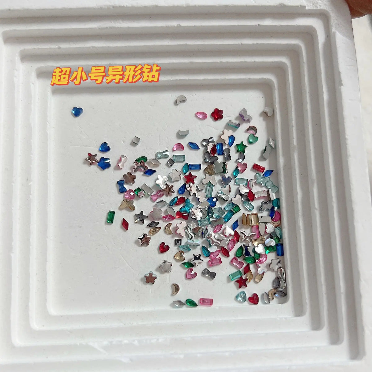 100pc Shiny Mini Resin Nail Art Flat Bottomed Diamond Mixed Colors Irregular Shape Nail Rhinestones Charms Decorations Supplies