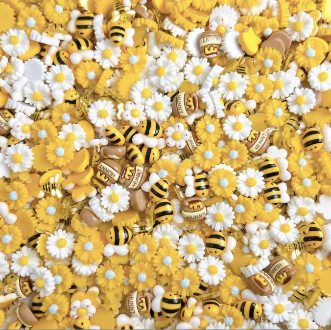 30PCS 3D Cartoon Cute Yellow Bee Nail Art Charms Creative Chubby Honey Can Sunflower Daisy Resin Nail Decorations for DIY Nails