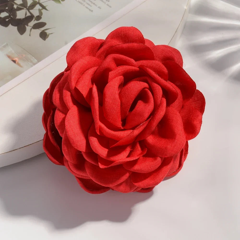 16 Colors Sweat Medium Size Cotton Fabric Rose Flower Hair Claw Clips for Women Korean Ctach Shark Clamp Hair Accessories 2024