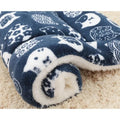 Pet Sleeping Mat Dog Bed Cat Bed Soft Hair Thickened Blanket Pad Fleece Home Washable Warm Bear Pattern Blanket Pet Supplies