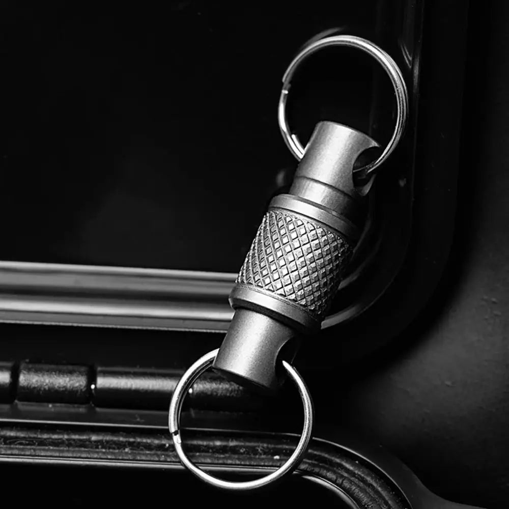360 Degree Rotation Quick Release Keychain Fast Release Mechanism Multifunctional Design Quick Pull Keyring Aluminum Alloy