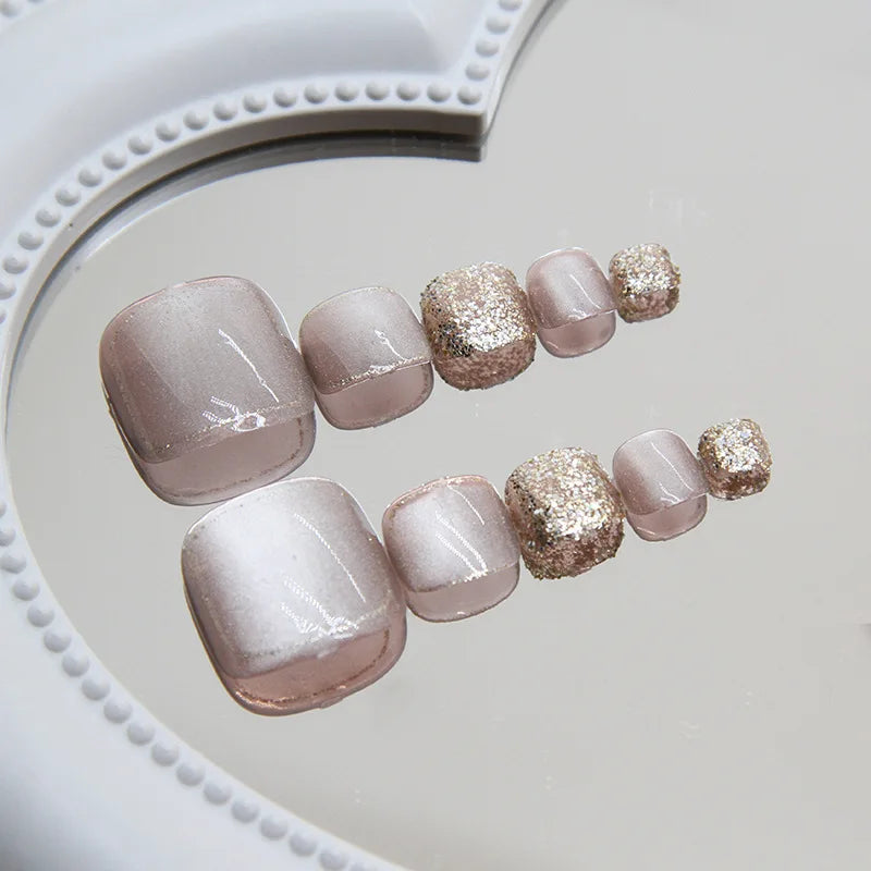 24pcs Glitter Cat Eye False Toenails Shiny Powder Design Fashion Fake Toe Nails Full Finished Wearable Press on Nail for Girls